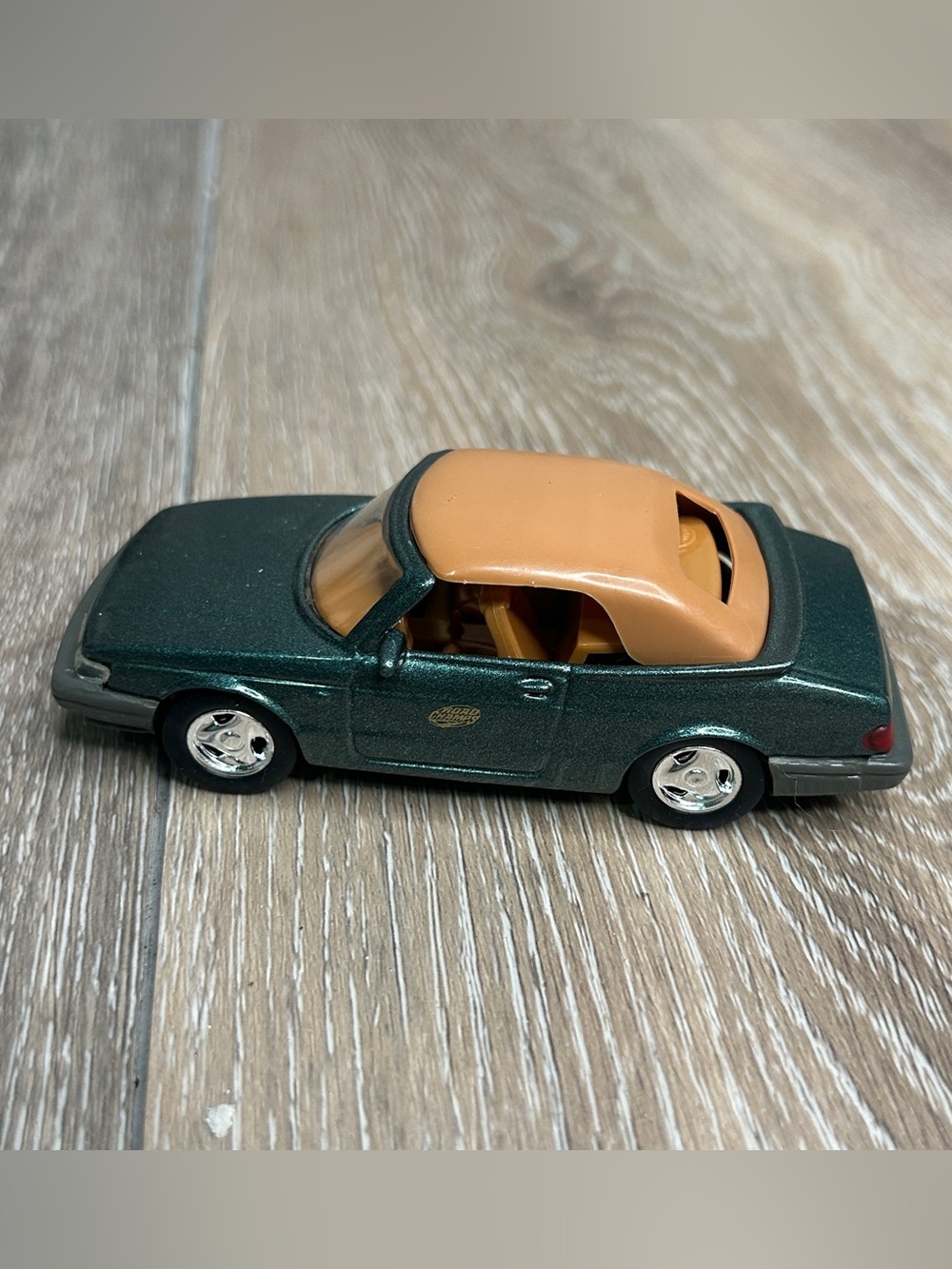 Vintage 1992 Road Champs 1/43 Saab 900 Turbo Convertible Metallic Green